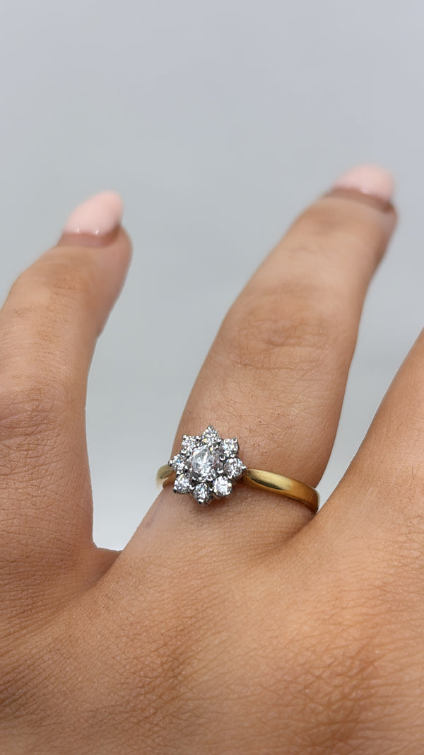 Diamond Cluster Ring - 18ct Gold