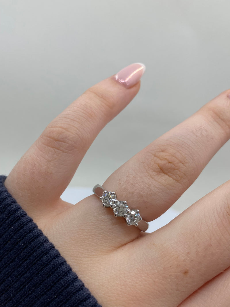 Diamond Stone Ring - 18ct White Gold