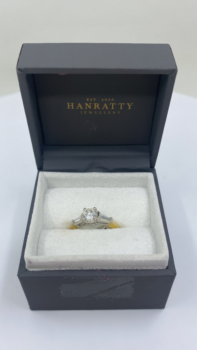 Diamond Trilogy Ring - 18ct Gold