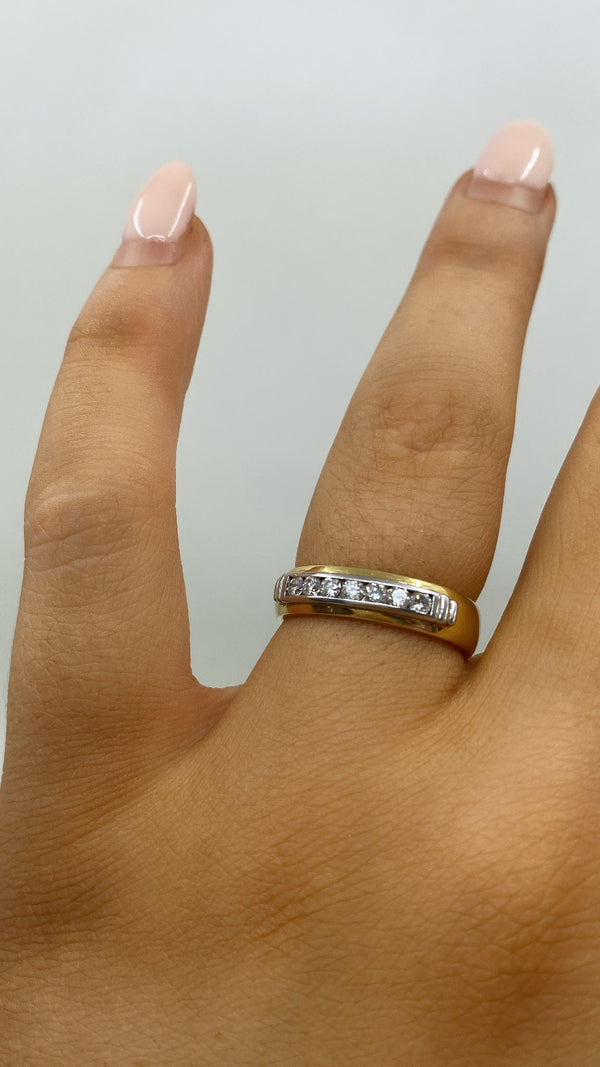Diamond Eternity Ring - 18ct Gold