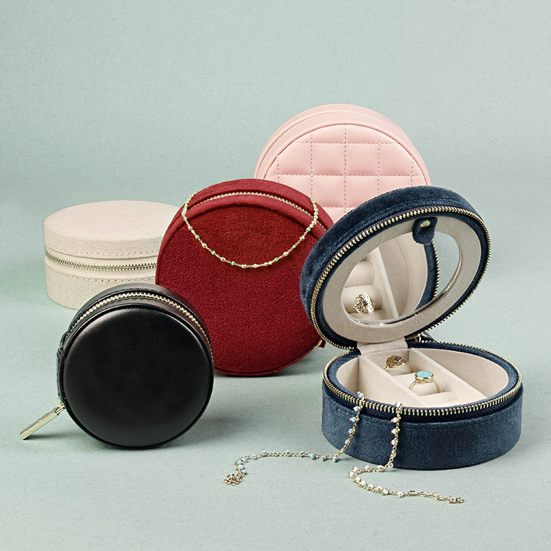 Natural-Coloured Linen Jewellery Box