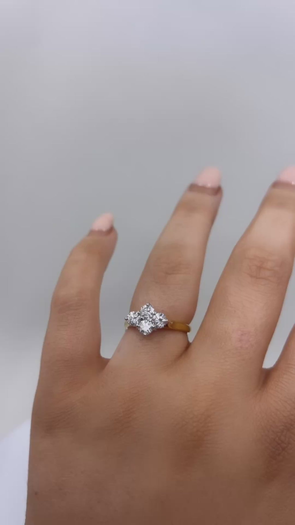 Brilliant Cut Diamond Ring - 18ct Gold