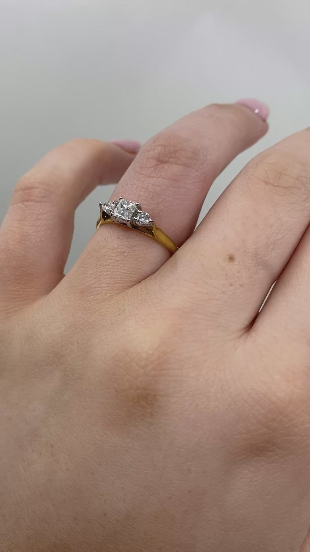 Diamond Trilogy Ring - 18ct Gold