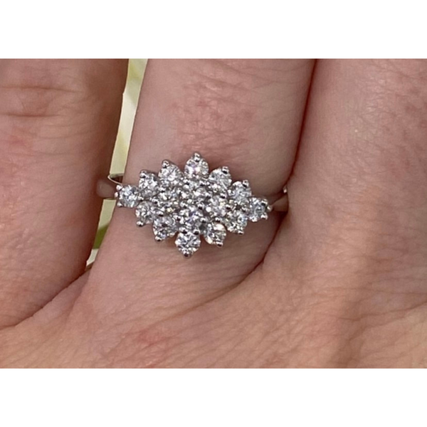 Valentino - Diamond Engagement Ring